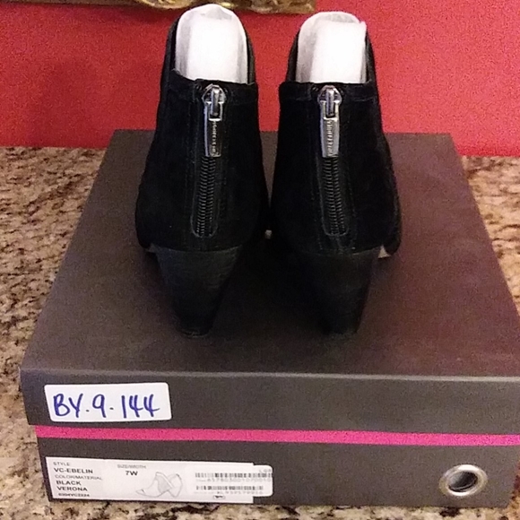 **0506 Vince Camuto Ebelin Bootie - Picture 4 of 8